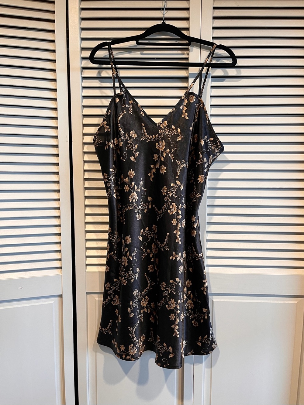 2-Fer!  Morgan Taylor Black Satin Slip Dress with Gold Floral Print with ROBE!